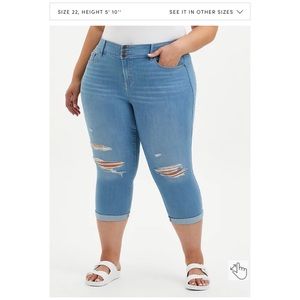 NEVER WORN Torrid 22 Crop Jegging - Super Soft Eco Light Wash